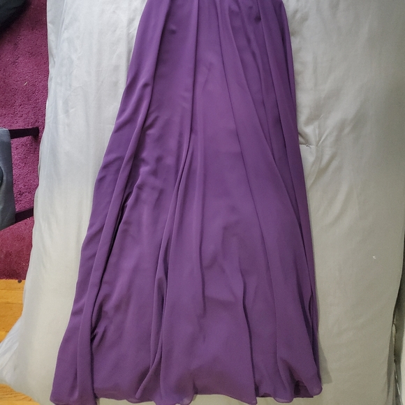 Grad dress - Picture 2 of 2